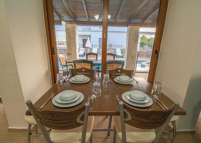 Prestij Makri 4+1 Villa, Oezel Havuzlu, *