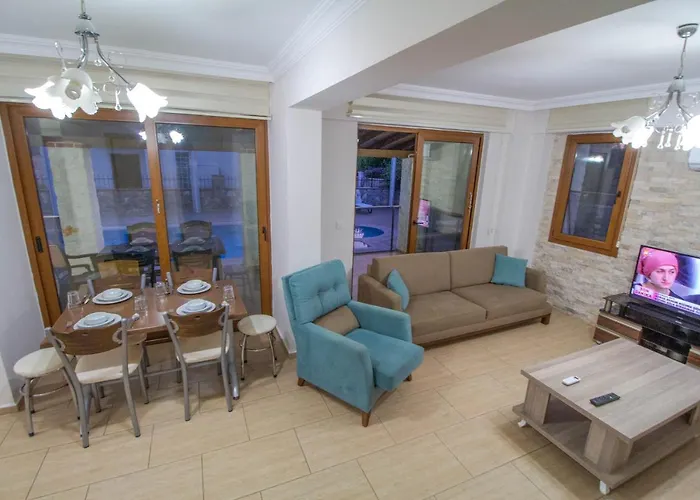 Prestij Makri 4+1 Villa, Oezel Havuzlu, * 费特希耶