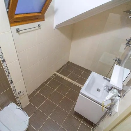 Prestij Makri 4+1 Villa, Oezel Havuzlu, 빌라 페티예